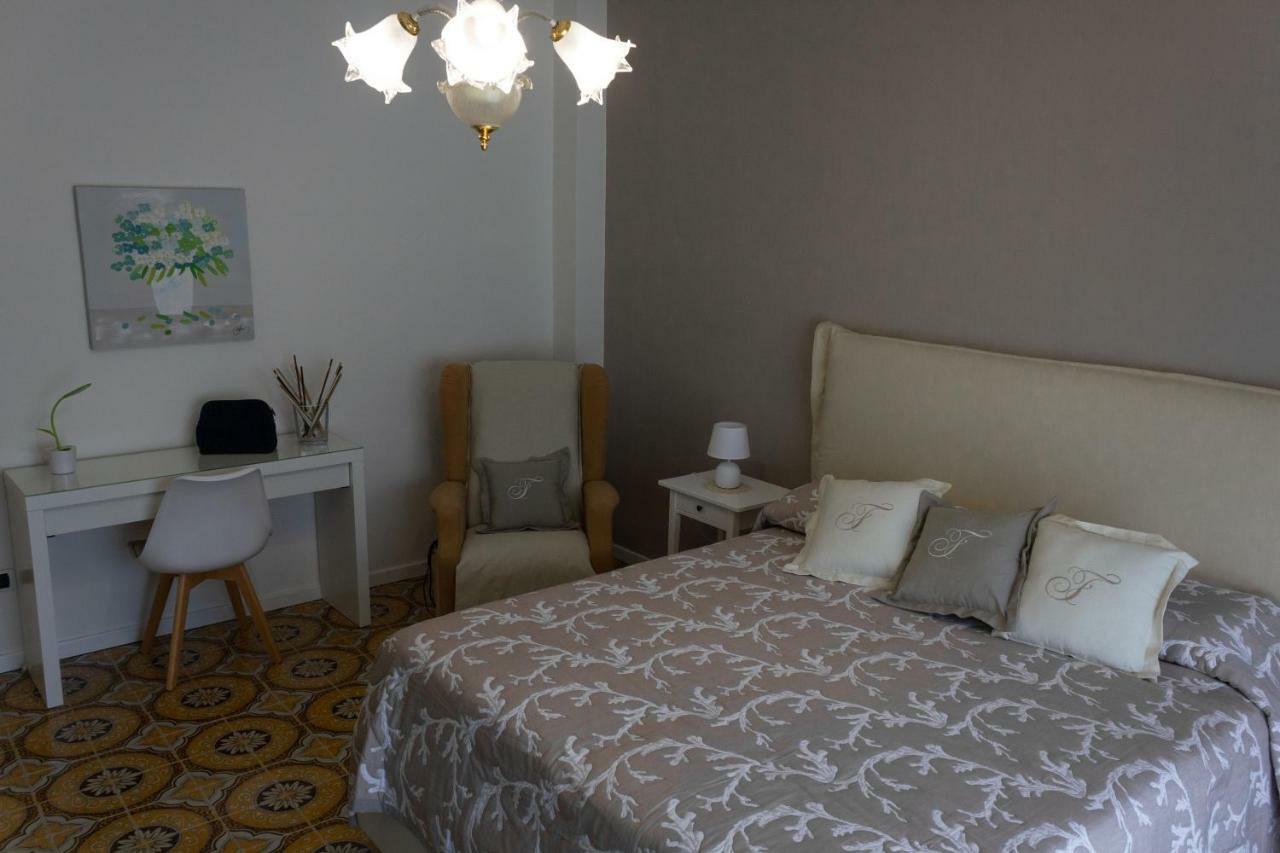 Flower'S Home Sorrente Extérieur photo